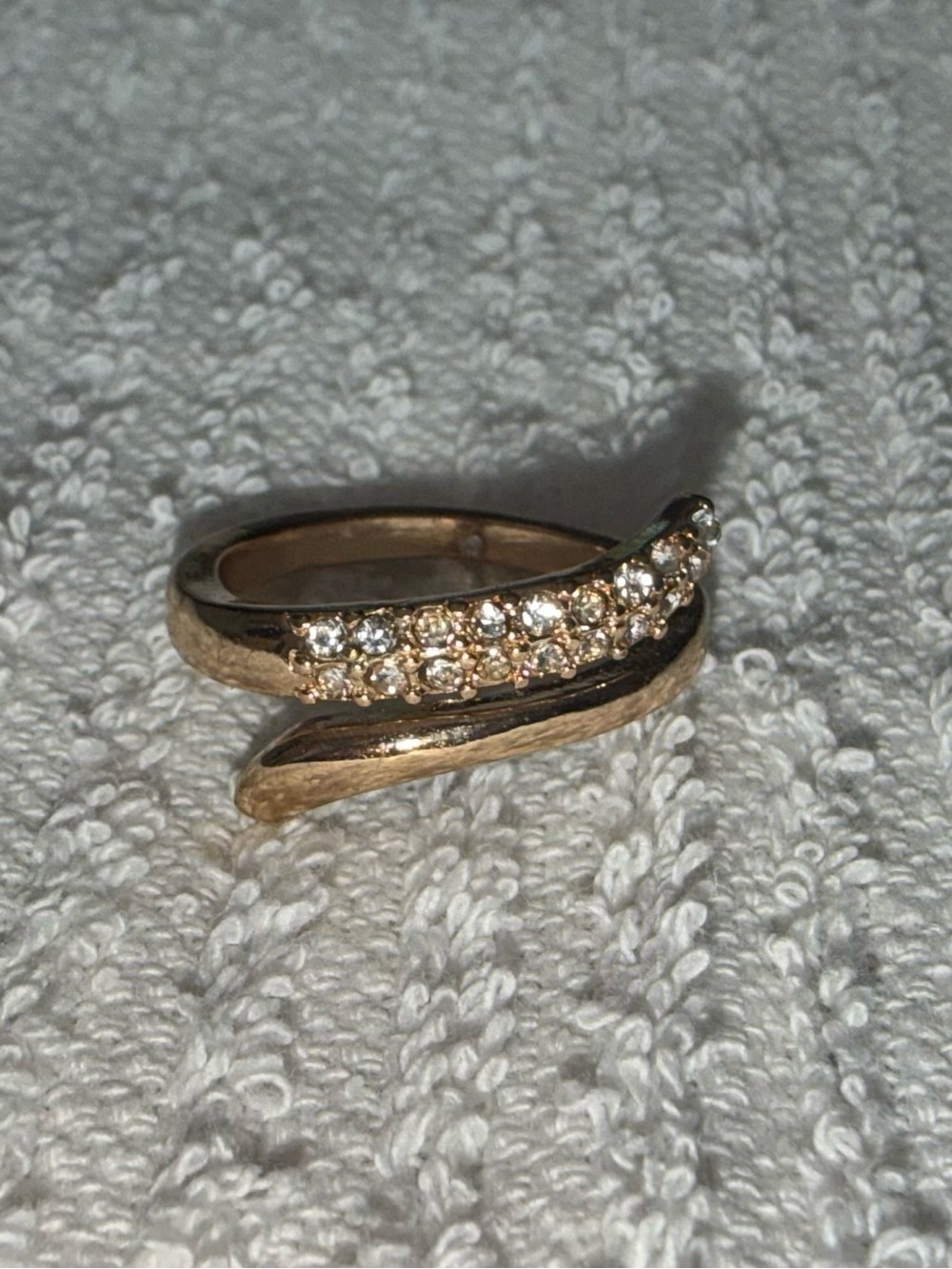Source Unknown Gold Wrap Ring with Clear Pavé Stones